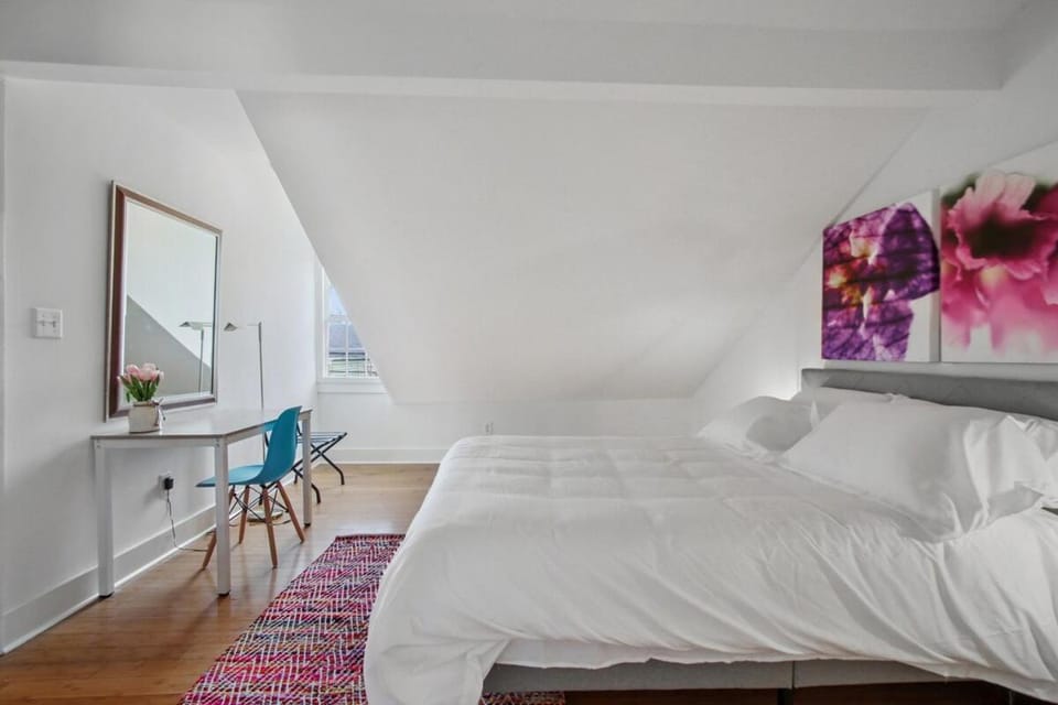Bed, Bedroom