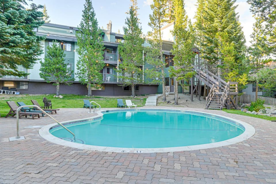 St Anton Condo in Mammoth Lakes! House in Mammoth Lakes