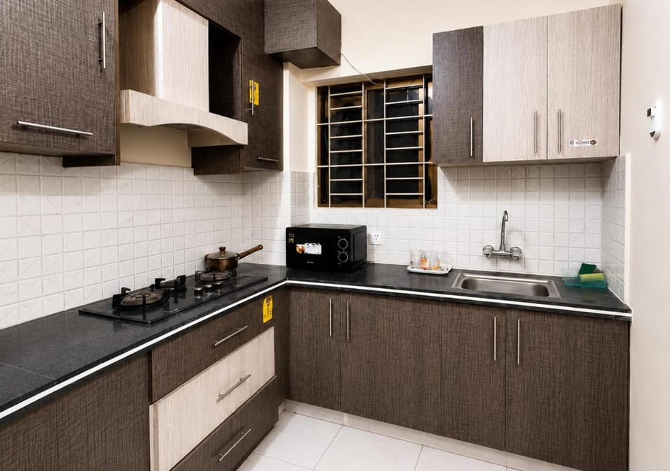 Kitchen or kitchenette, Communal kitchen, kitchen