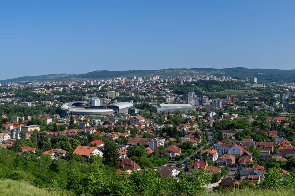 Nearby landmark, Natural landscape, City view