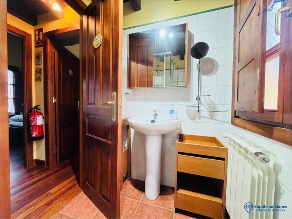 Vut la huertona House in Western coast of Cantabria