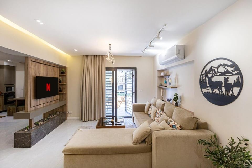83/17/3 (1) · Your Personal Luxury 3BR Retreat Apartment in Cairo Governorate