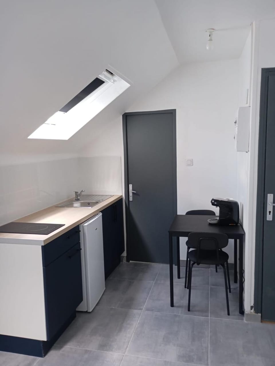 Joli T1 bis rénové Apartment in Lille