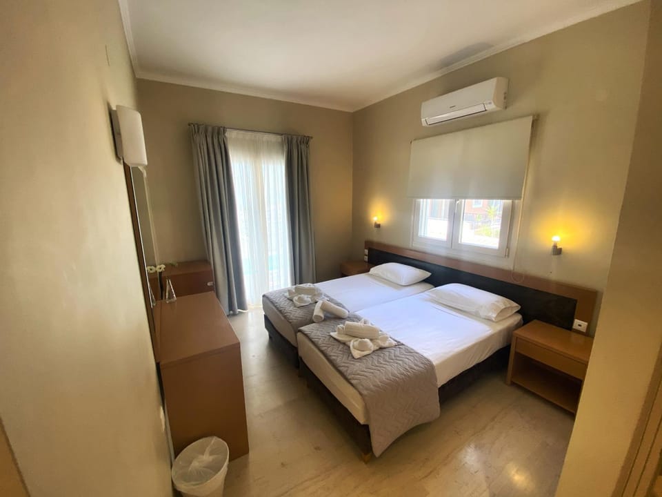 Cosmos Hotel Hotel in Vasiliki