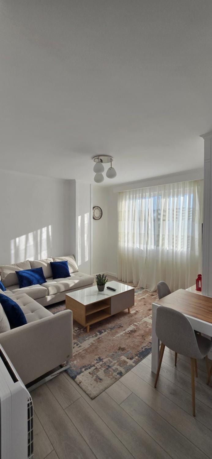 Luxury lakeview apartment Apartment in Europe