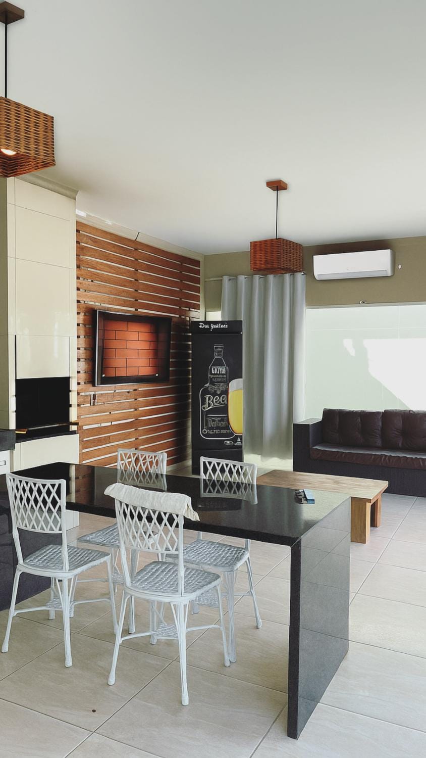 A Casa Temporada Caldas Novas Piscina Aquecida 50 graus, lazer Completo Hidro e Led noturno , A Casas Paradisiaca l Roupa de Cama Inclusa Parcelamos até 12x no Cartão de Crédito Sem Juros House in State of Goiás