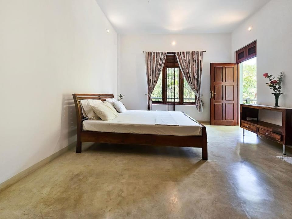 Evolve - Coral Cove Apartment in Hikkaduwa