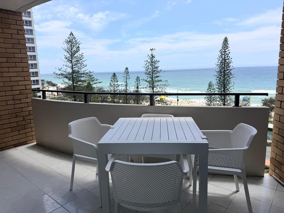 706TheSands Beachfront Apartment at the centre of Surfers Paradise Apartment in Surfers Paradise