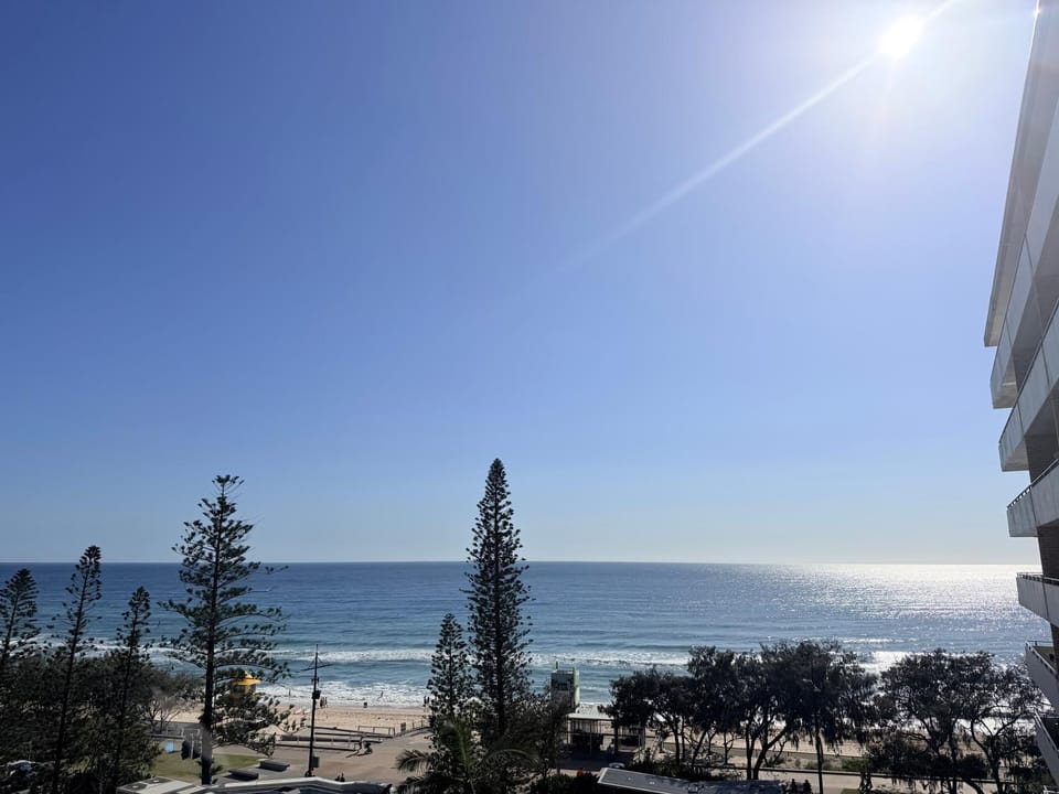706TheSands Beachfront Apartment at the centre of Surfers Paradise Apartment in Surfers Paradise