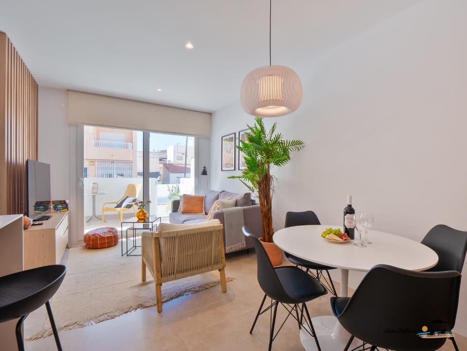 Living room, Seating area, Dining area