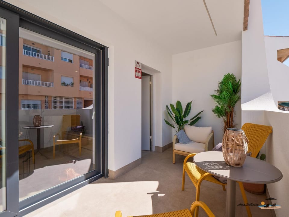 Patio, Balcony/Terrace