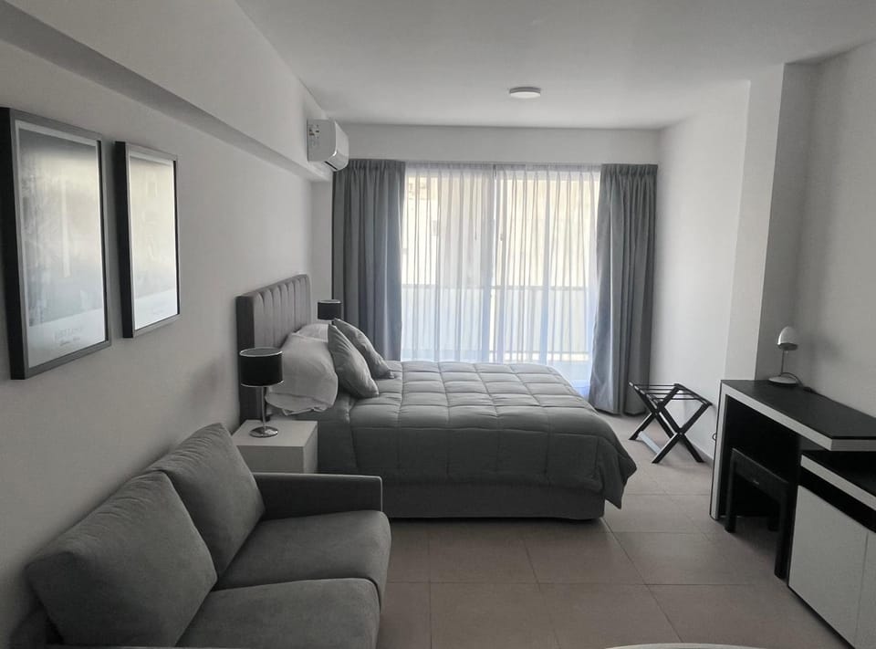 Bed, Living room, Photo of the whole room, Seating area, Bedroom