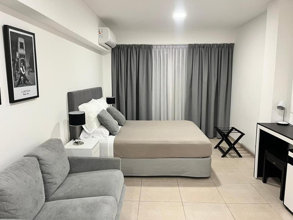 Bed, Living room, Dining area, air conditioner