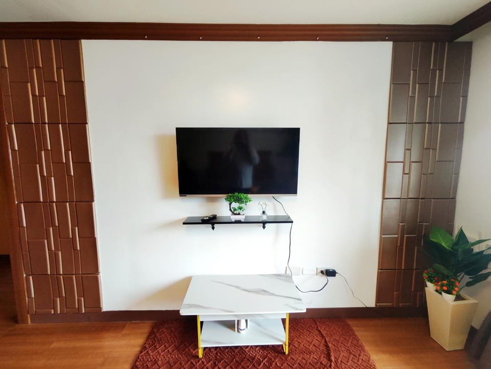 Communal lounge/ TV room, Communal lounge/ TV room, TV and multimedia