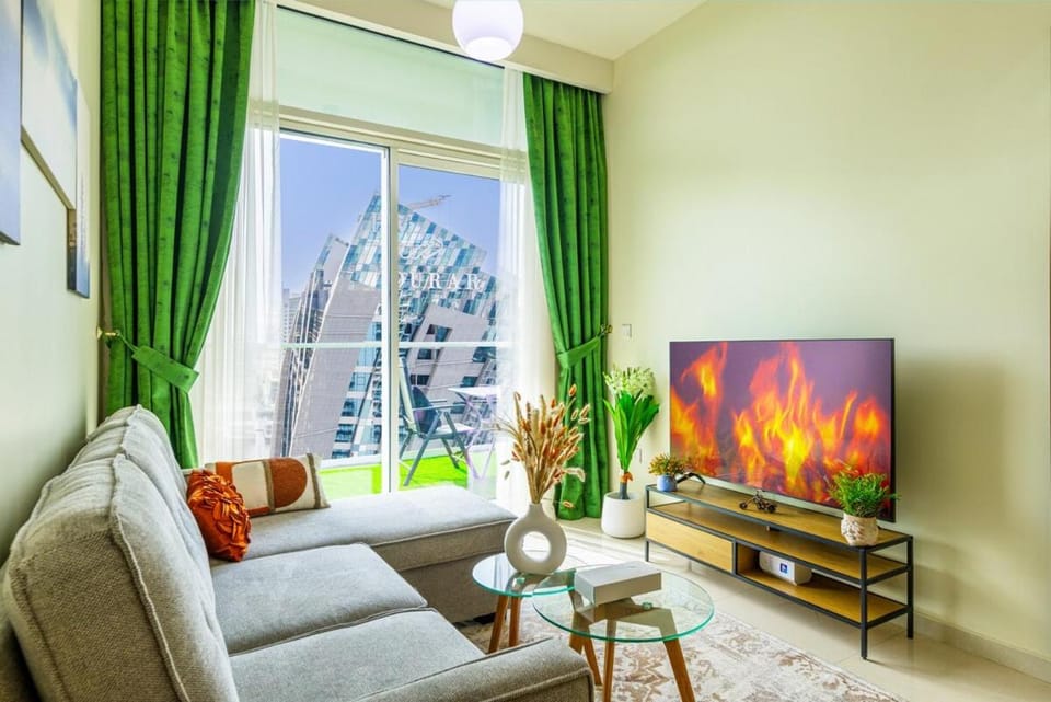 High floor, Canal View, Parking, Crib, Dubai Mall & Burj Khalifa Apartment in Dubai