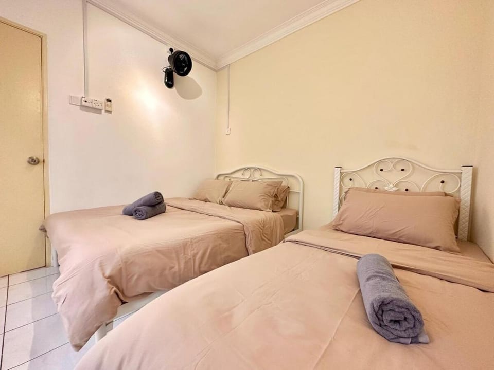 Kota Laksamana Townhouse Walk to Jonker Street House in Malacca