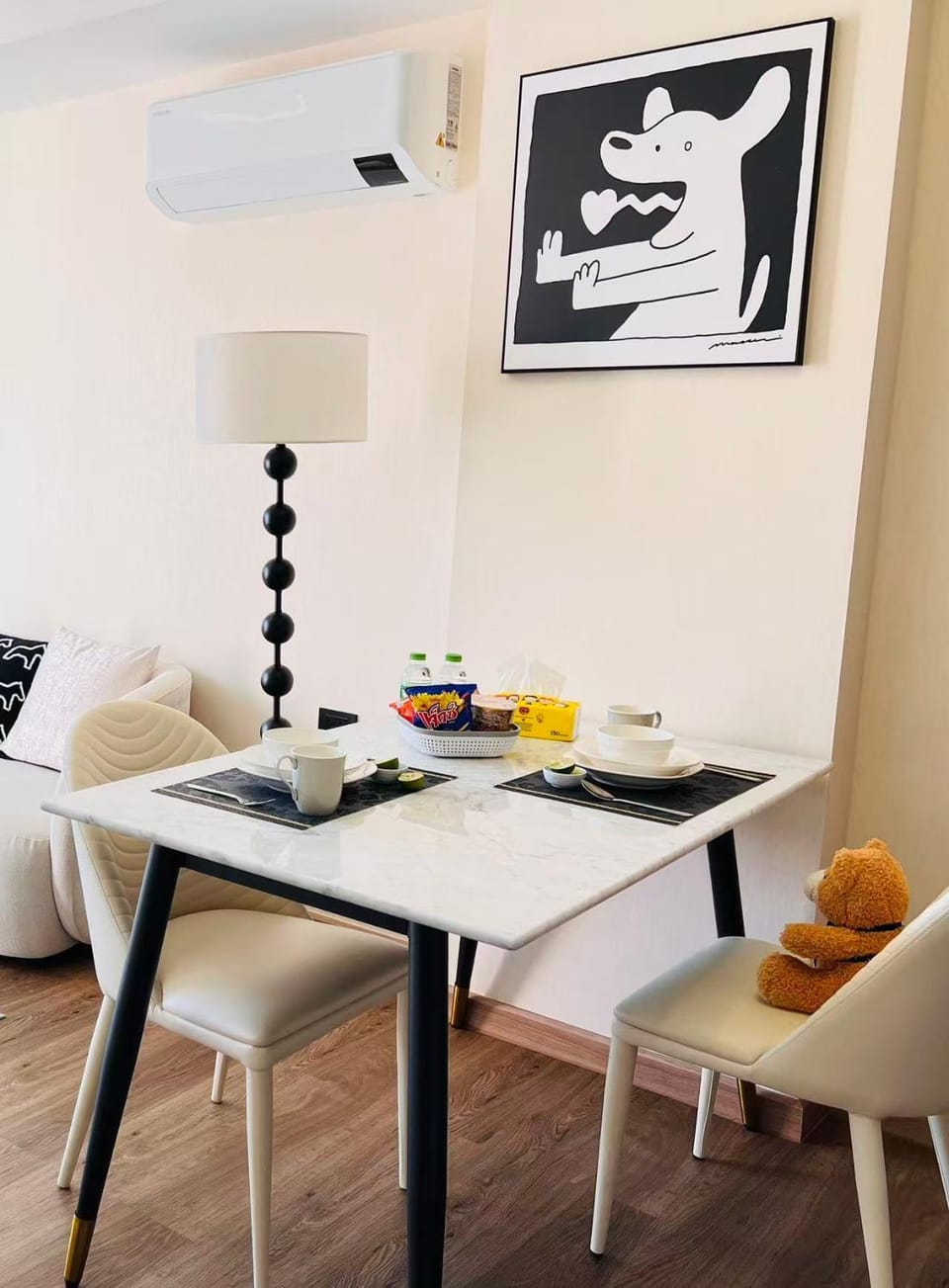 Chiang Mai C8 Vacation Apartment High Floor with Swimming pool landscape Room Preferred Residence Apartment in Chiang Mai