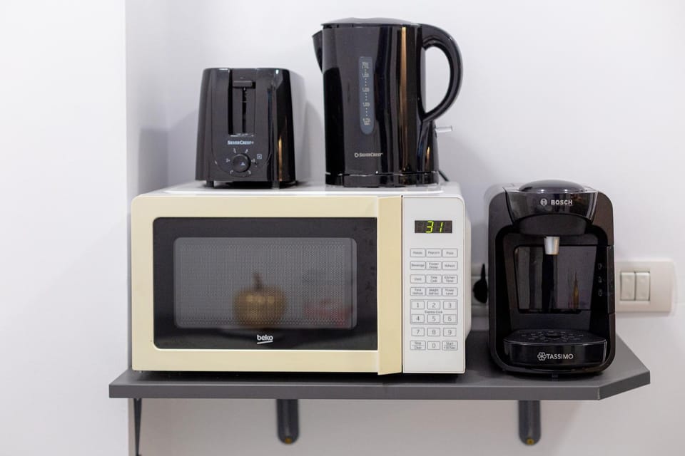 Coffee/tea facilities, Kitchen or kitchenette, toaster