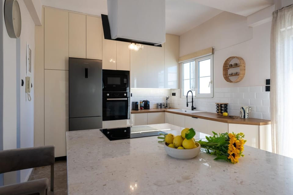 Central Luxury Penthouse Apartment in Messenia