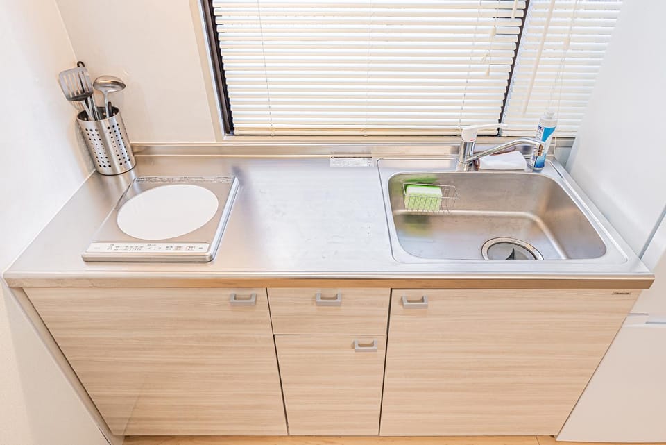 Tawaramachi Stay 2 minutes' walk from Tawaramachi Station and 10 minutes' walk from Asakusa Station Apartment in Japan