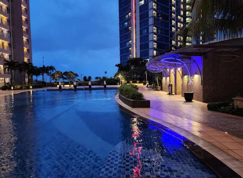 Studio Orchard Apartment Pakuwon Mall by ASH with wifi, Netflix, water heater Apartment in Surabaya