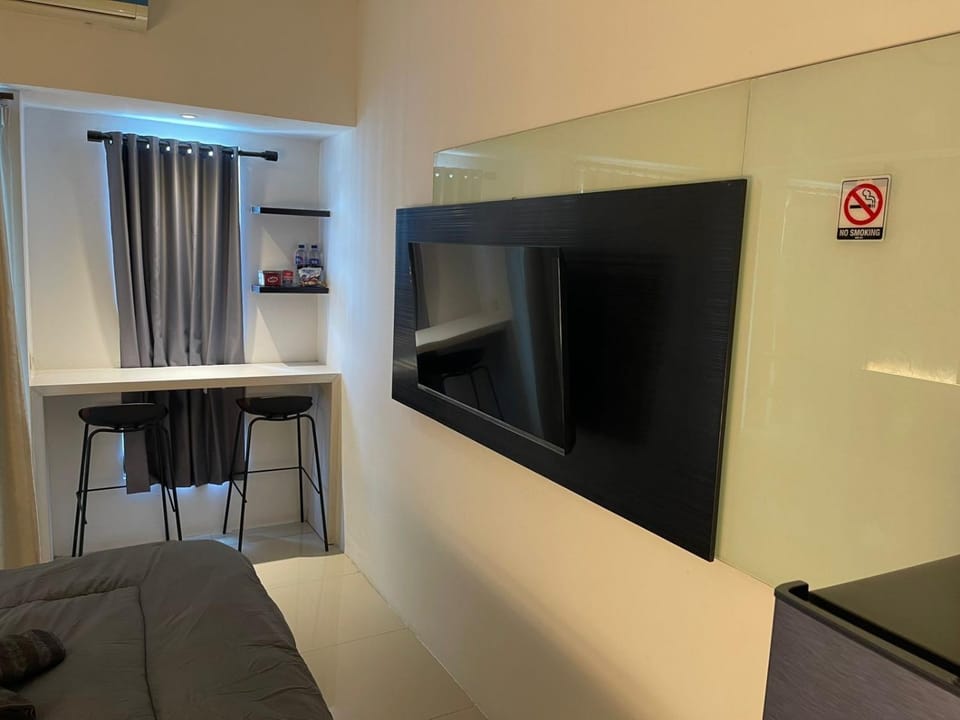 Studio Orchard Apartment Pakuwon Mall by ASH with wifi, Netflix, water heater Apartment in Surabaya