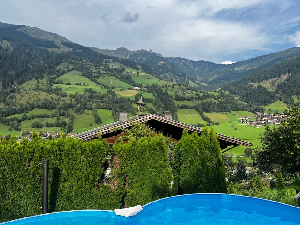 Mountain view, Pool view