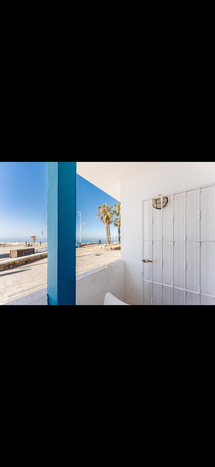 A la orilla del mar Apartment in Malaga