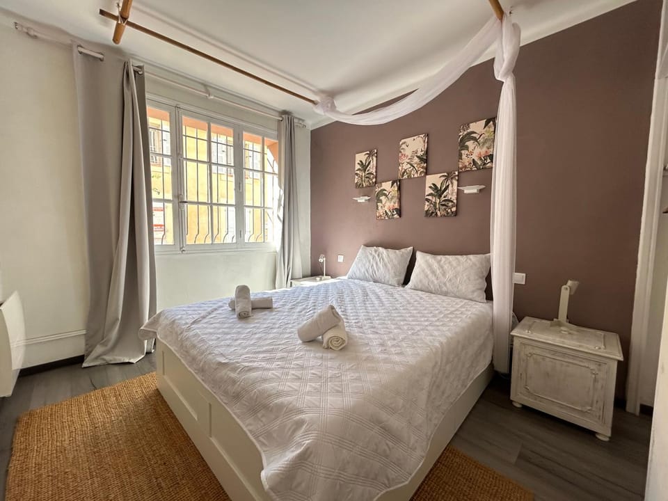 Bed, Bedroom, storage