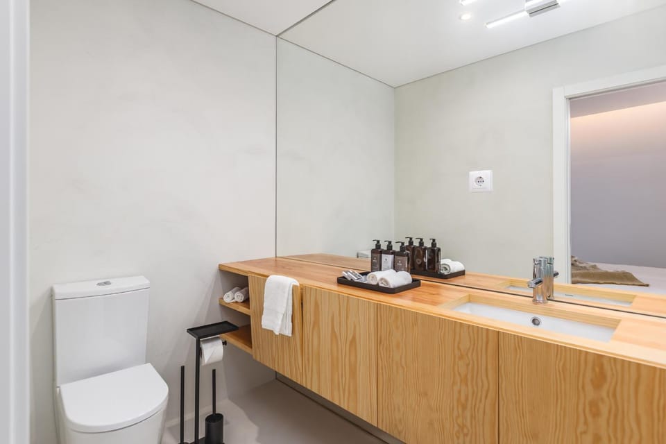 Toilet, Bathroom