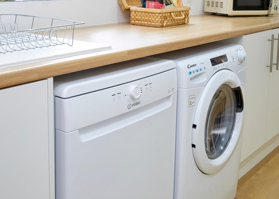 dishwasher, washing machine