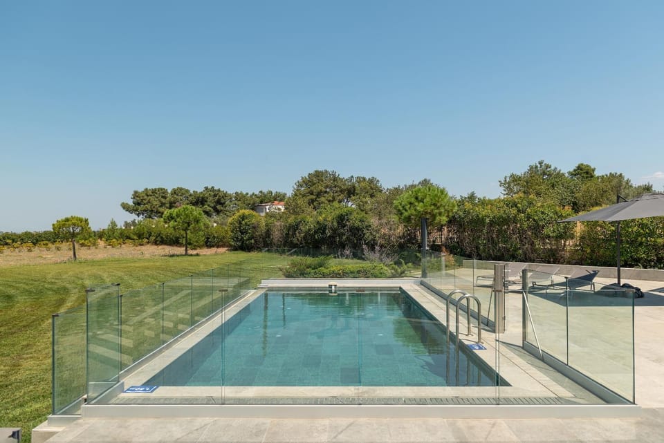 Day, Pool view, Swimming pool