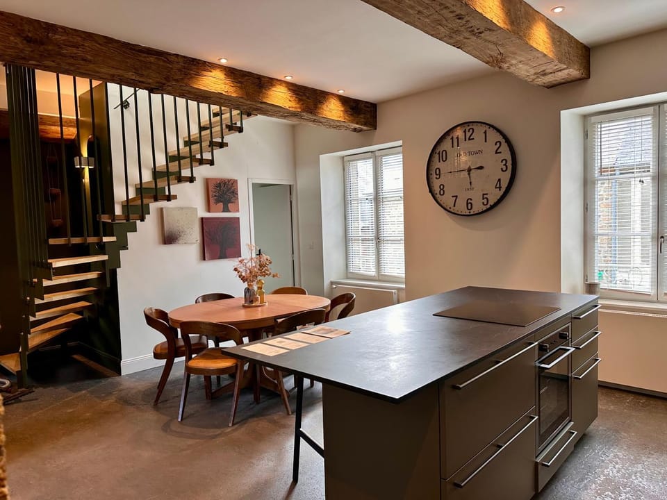 Kitchen or kitchenette, stove, kitchen