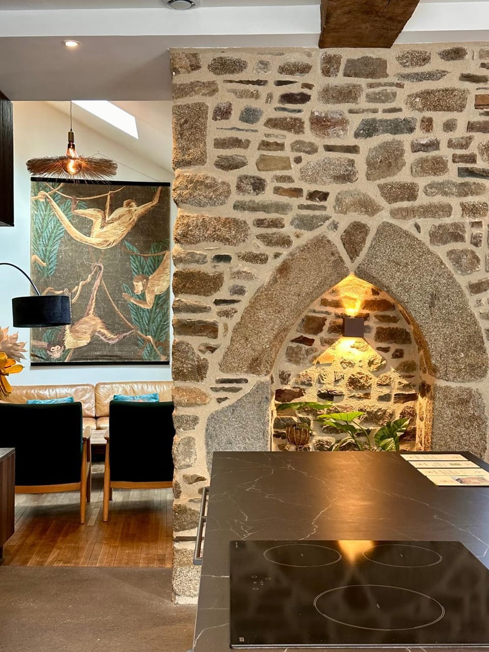 Kitchen or kitchenette, Living room, stove, kitchen