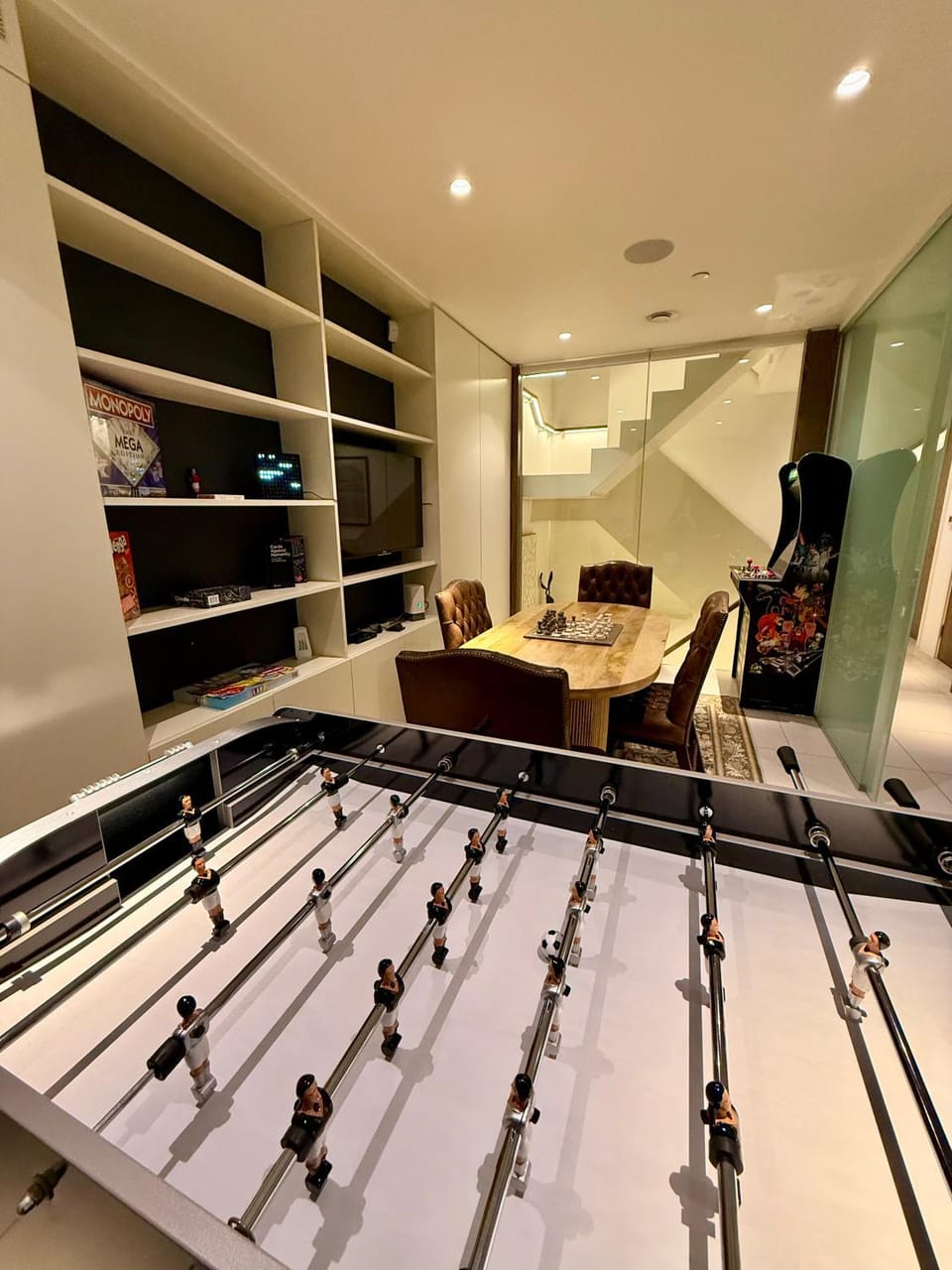Central London Designer Home w Game Room and AC Villa in City of Westminster