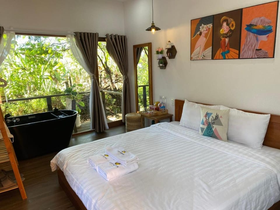 Cloudy Mountain Premium Apartment in Dalat
