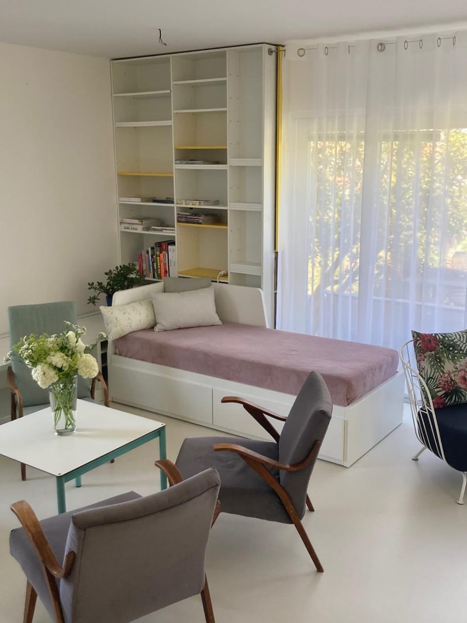 Bed, Living room, Seating area