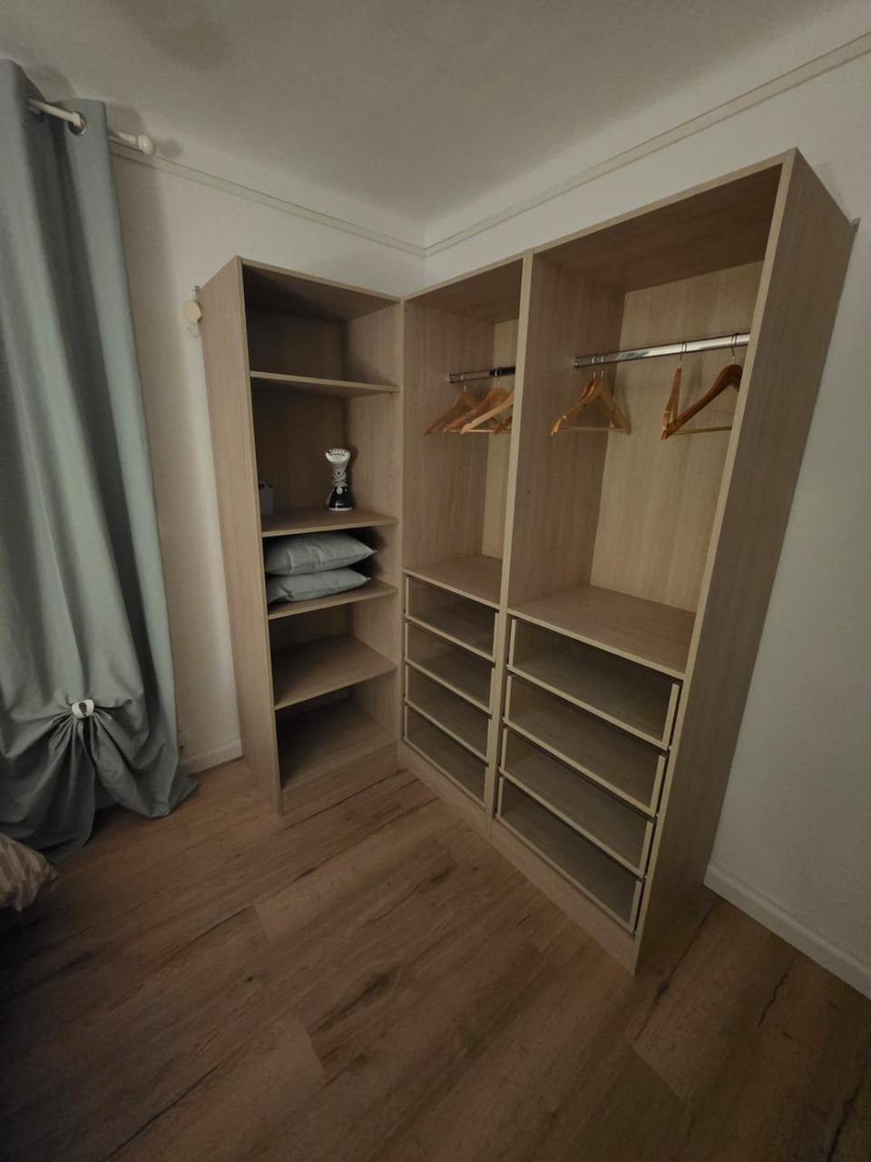 wardrobe