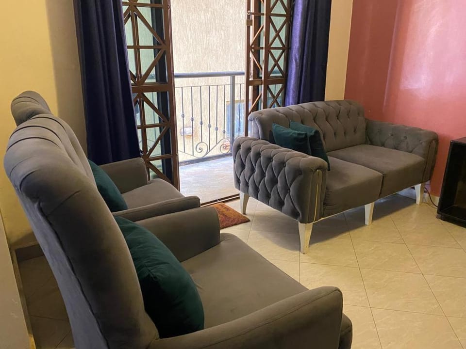 DAVE's LIVING Apartment in Kampala