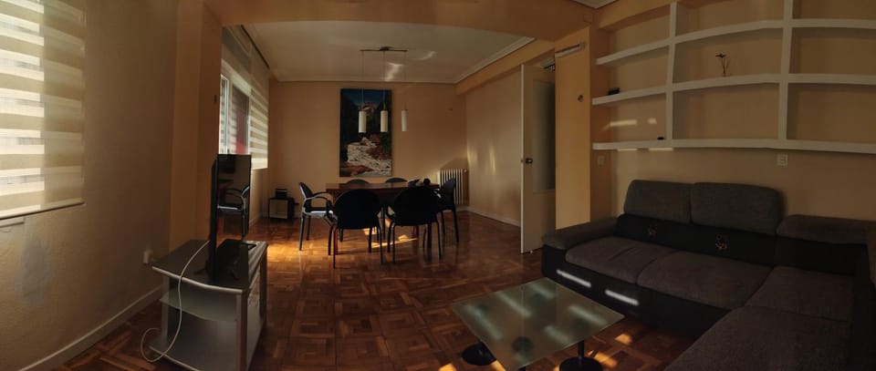 Acà Y Allà Apartamento Alfonso El Batallador Apartment in Pamplona