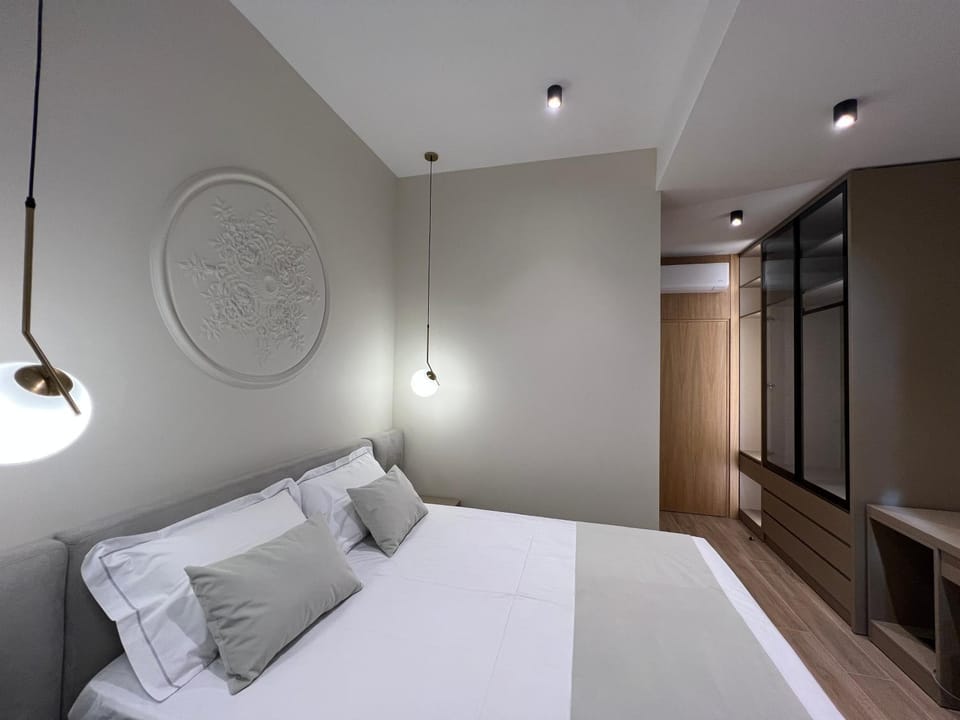 Bed, Photo of the whole room, Bedroom, wardrobe
