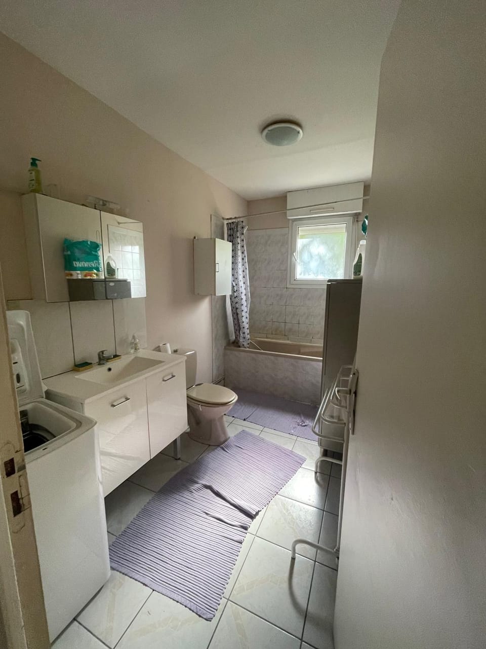 Chambre colocation Lit mezzanine Vacation rental in Nantes