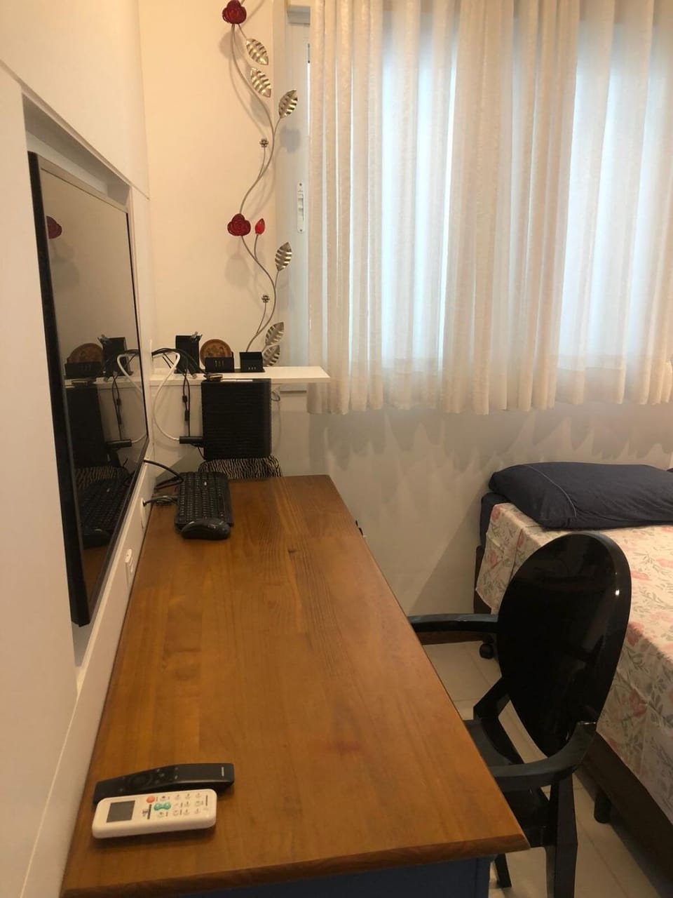 Apartamento de 3 dormitórios pé na areia em Canasvieiras, Florianópolis-SC Apartment in Florianopolis