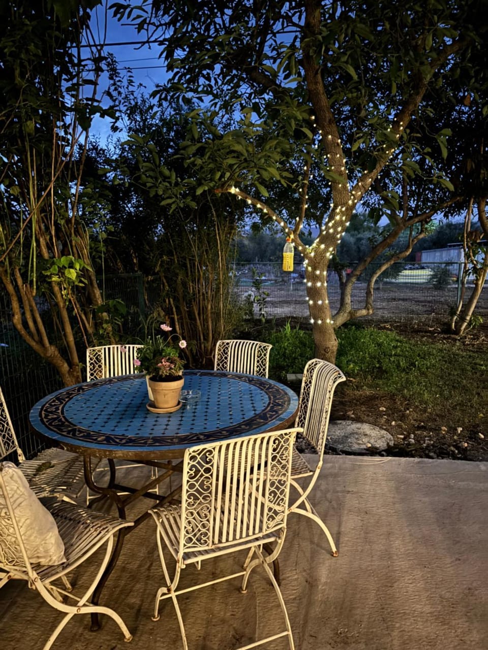 Garden, Seating area