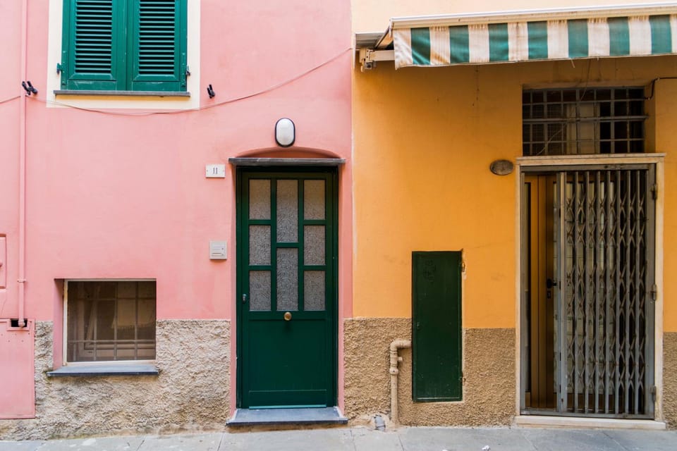 Property building, Facade/entrance