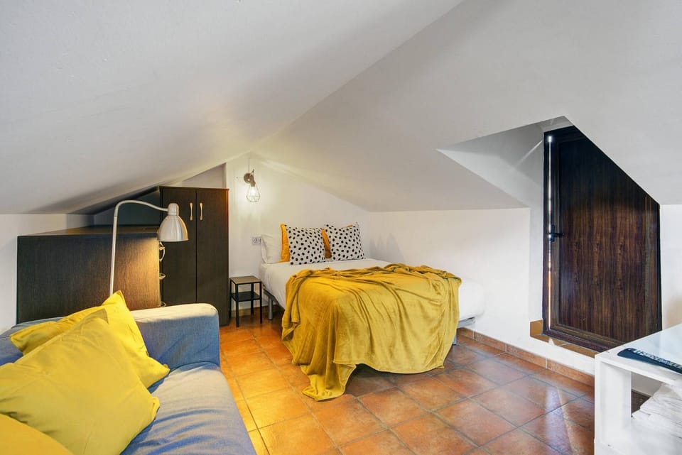 Bed, Bedroom