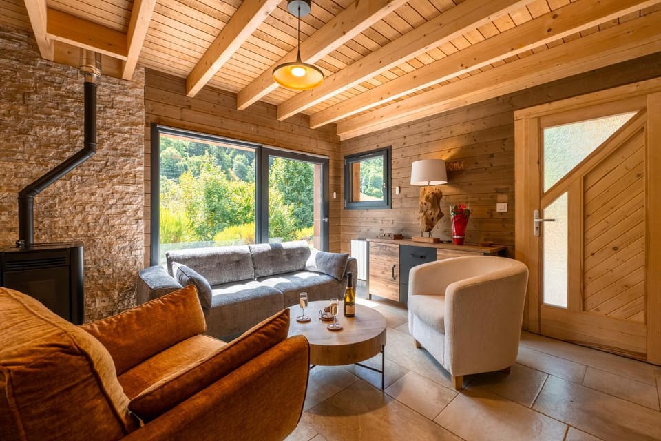 "Les Reflets de la Moselotte" - Chalet premium, calme & confort, vue Montagne, proche Centre et Pistes, Parking Chalet in La Bresse
