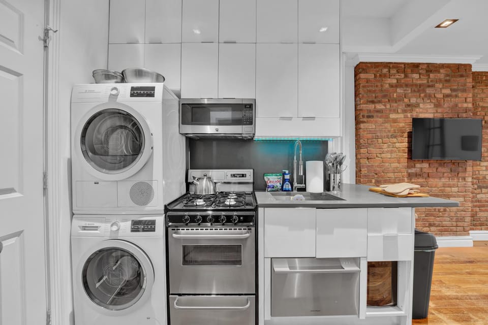 Kitchen or kitchenette, dishwasher, pet friendly, toaster, washing machine