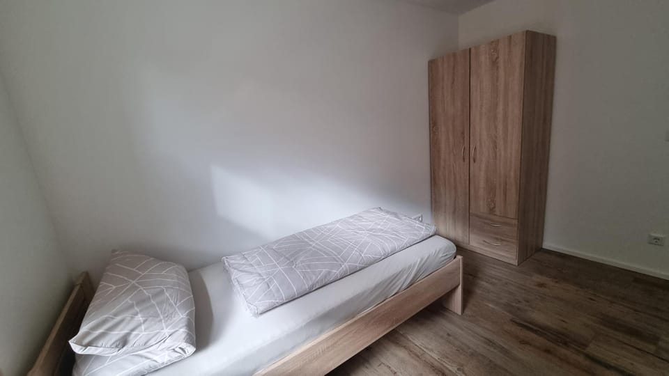 Bed, Photo of the whole room, Bedroom, wardrobe