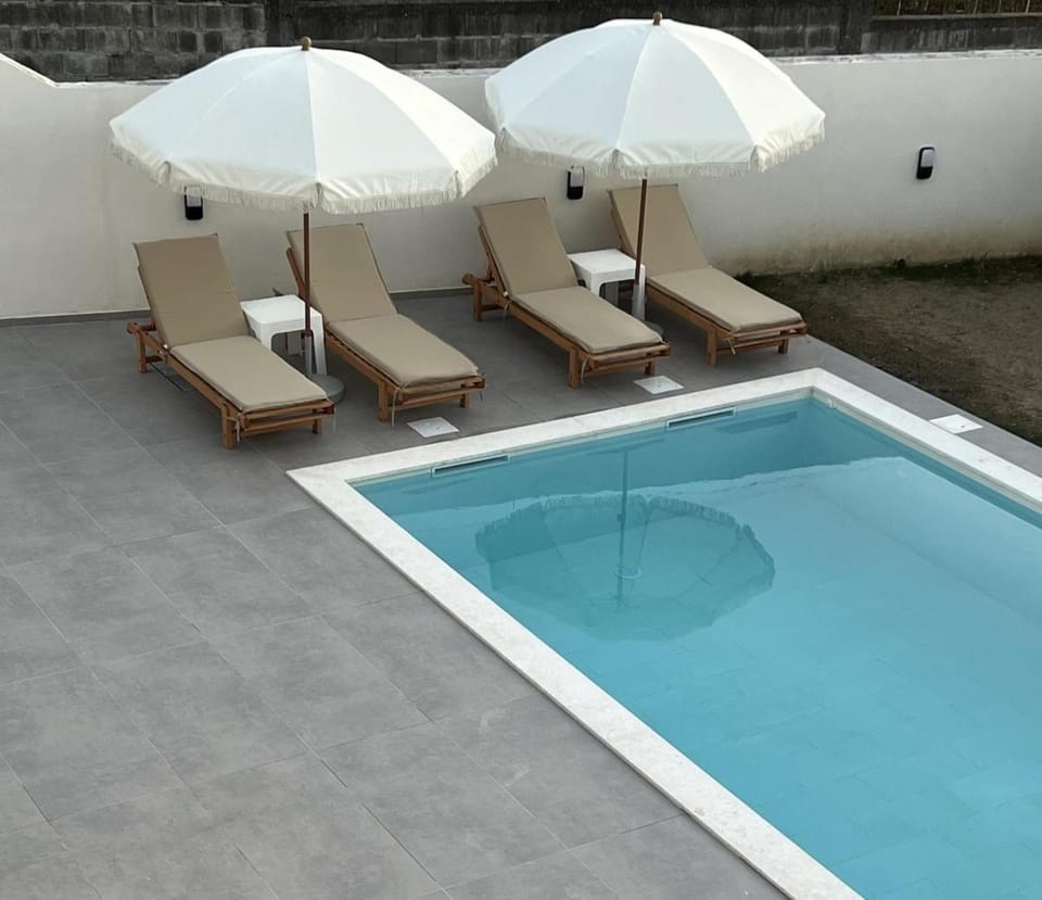 Day, Pool view, Swimming pool, Swimming pool, sunbed